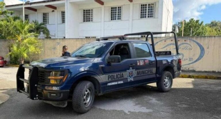 Enfermera y otro sujeto resultan lesionados tras ataque armado en Villas del Mar III en Cancún. Persiste la violencia.