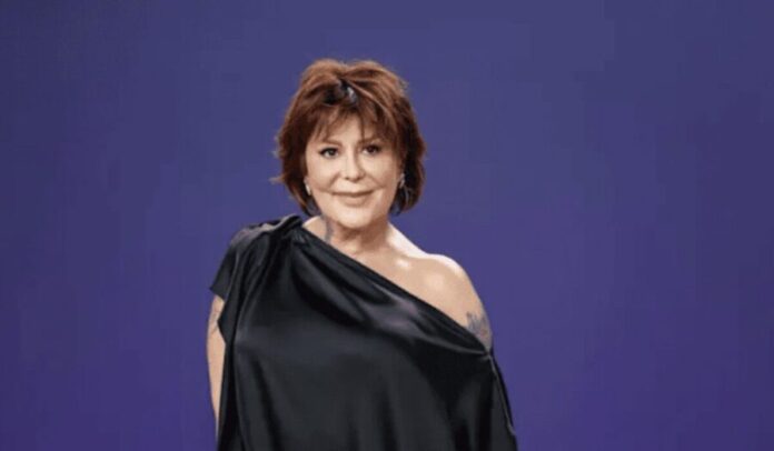 Alejandra Guzmán confiesa que le reconstruyeron la columna tras diagnóstico de osteoporosis