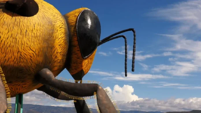 Colombia presenta la escultura de abeja más grande del mundo