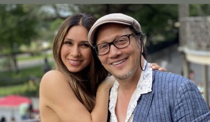 Aseguran que Patricia Azarcoya habría solicitado el divorcio al actor Rob Schneider