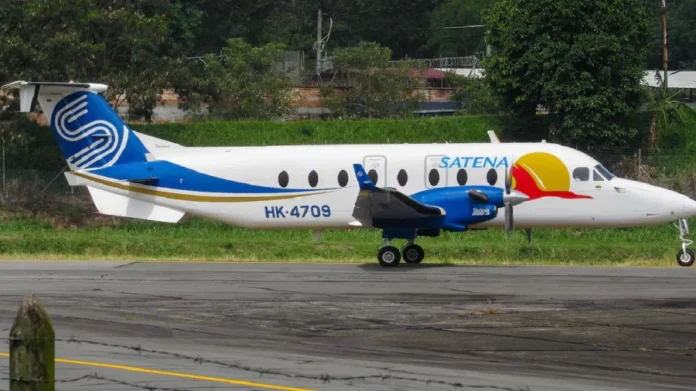 Desaparece avión con 15 personas a bordo en Colombia