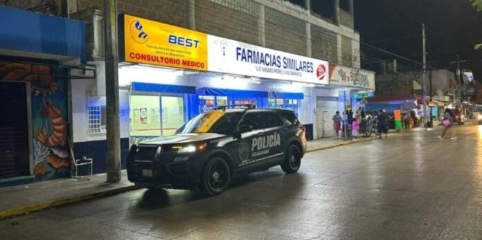 Fallece mujer de un infarto en unos consultorios de Similares en Playa del Carmen. Tenía cerca de 50 años y esperaba ese atendida.