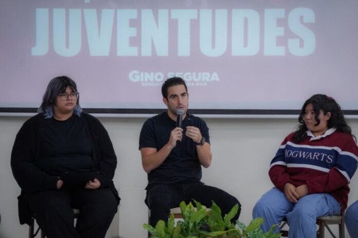 Gino Segura reconoce la importancia de priorizar la agenda joven en Quintana Roo