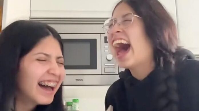 Video: Querían comprar boletos para Bad Bunny y terminan comprado para Enrique Bunbury en Madrid, España