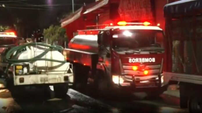 Hombre termina con quemaduras en el 90% de su cuerpo tras explosión de un comercio en Tlalpan, CDMX