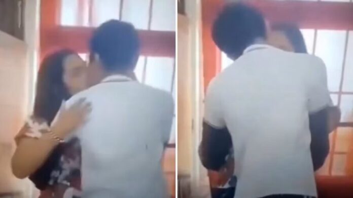 Video: Captan a maestra de telesecundaria besando a un alumno en Tabasco