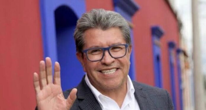 Ricardo Monreal afirma estar 