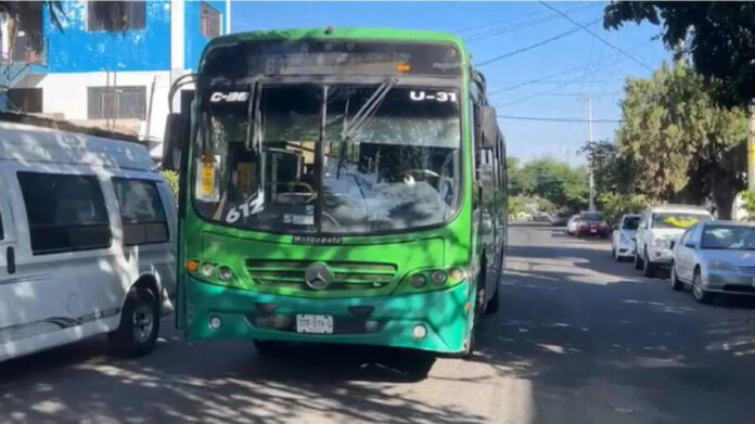 Niño de ocho años muere atropellado por un camión en Guadalajara, Jalisco
