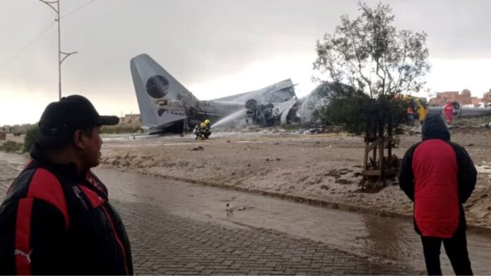 Avión que transportaba dinero se estrella y deja 15 personas fallecidas en Bolivia
