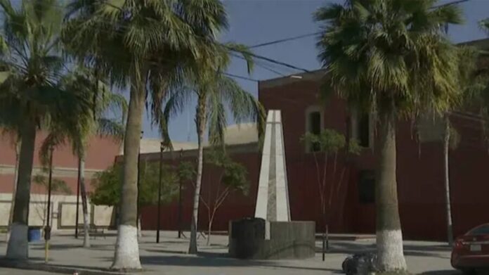 Hallan cráneo humano con presunto mensaje de brujería en centro de Gómez Palacio, Durango