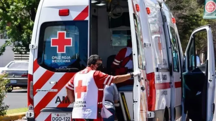 Hombre queda al borde de la muerte tras agresión con tubo de metal en Durango