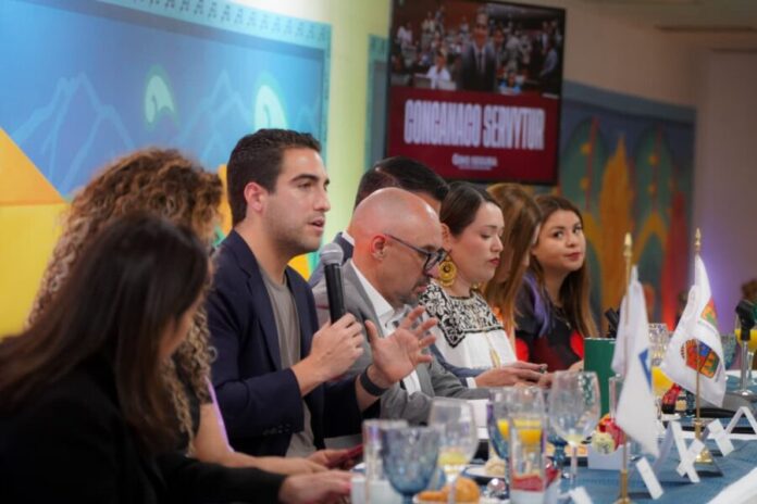 ⁠Gino Segura se reúne con representantes del sector turístico nacional