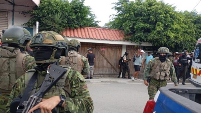 Asesinan a seis jóvenes durante fiesta de graduación en Ecuador; dos son menores