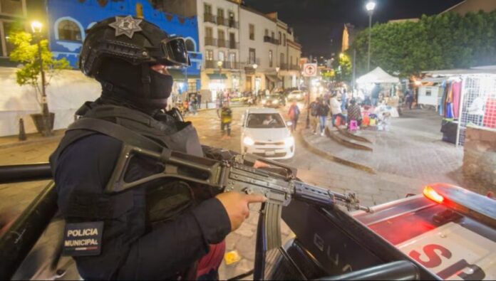 Abaten a dos presuntos delincuentes tras ataque a policías en Juventino Rosas, Guanajuato