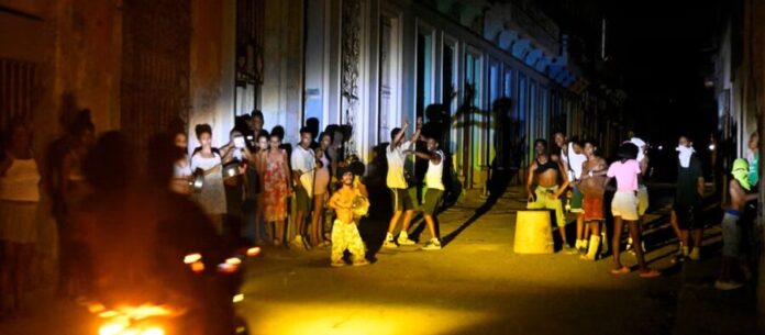 Video: Cuba sufre fuerte terremoto de magnitud 5.8 en pleno apagón general