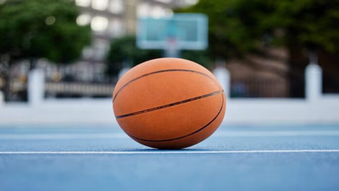 Adulto mayor muere tras jugar básquetbol en Matamoros, Coahuila