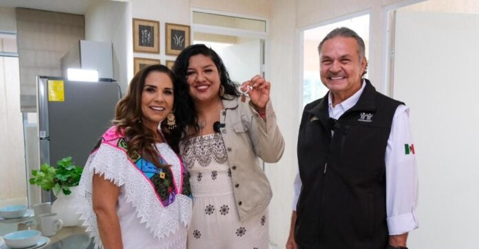 Mara Lezama informa en mañanera de la presidenta Claudia Sheinbaum avance histórico en vivienda en Quintana Roo.