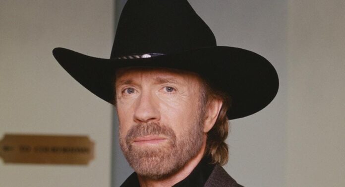 Muere Chuck Norris, leyenda del cine y la televisión a los 86 años de edad. Se nos va el 