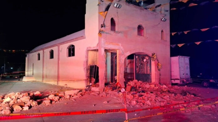 Deja dos muertos y seis heridos explosión dentro de una iglesia en San Luis Potosí